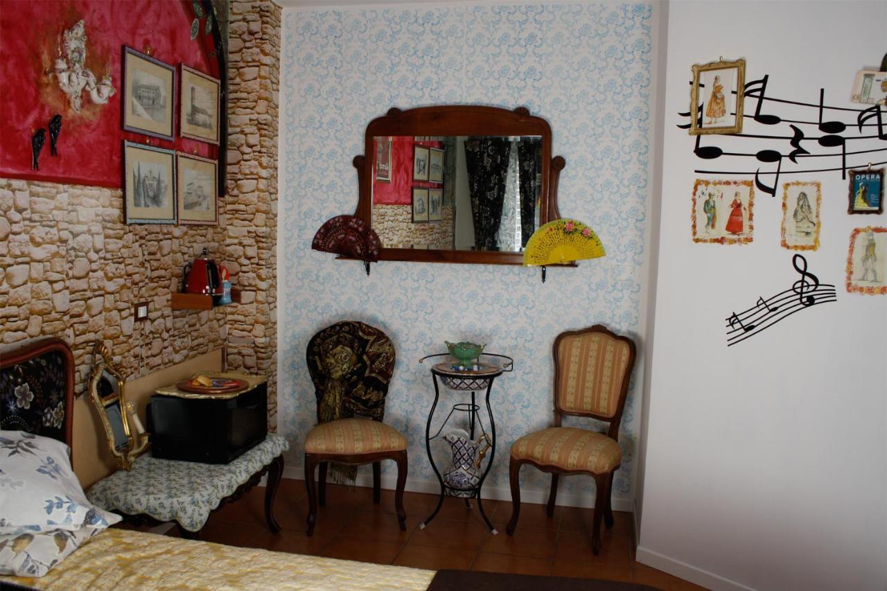 Bed and Breakfast Casa Vittoria Bridge Верона Экстерьер фото