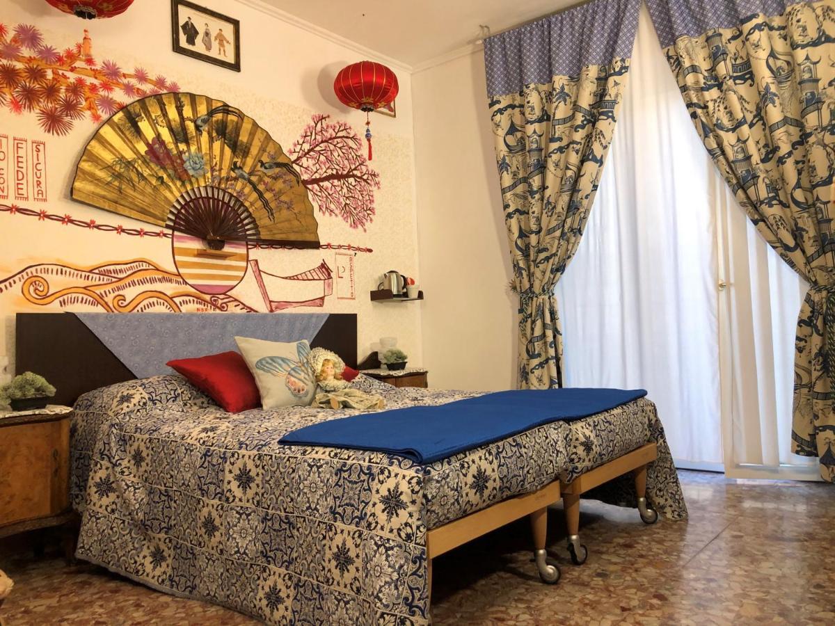 Bed and Breakfast Casa Vittoria Bridge Верона Экстерьер фото